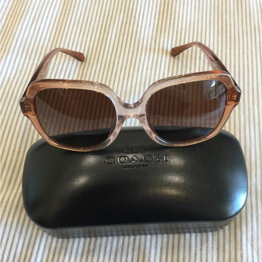 COACH sunglasses - Picture 2 of 13
